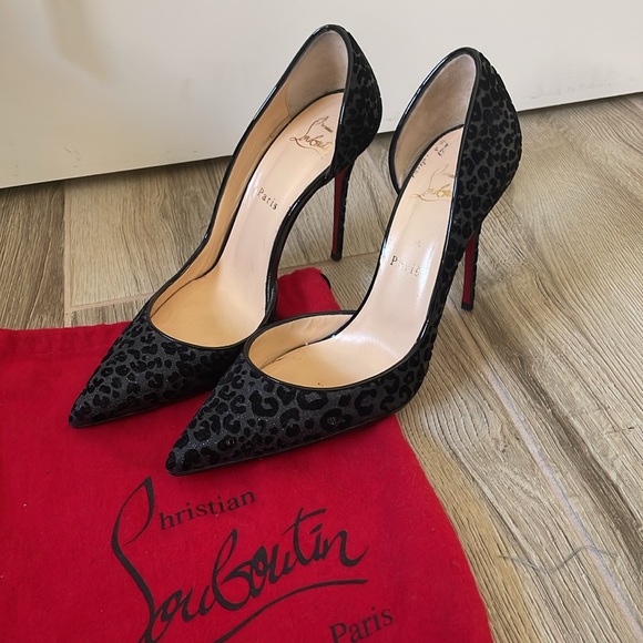 Christian Louboutin Gorgeous shoes . Size 39. Excellent Condition - Picture 3 of 6
